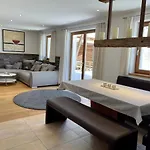 Mona Apartmán