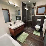Mona Apartmán *